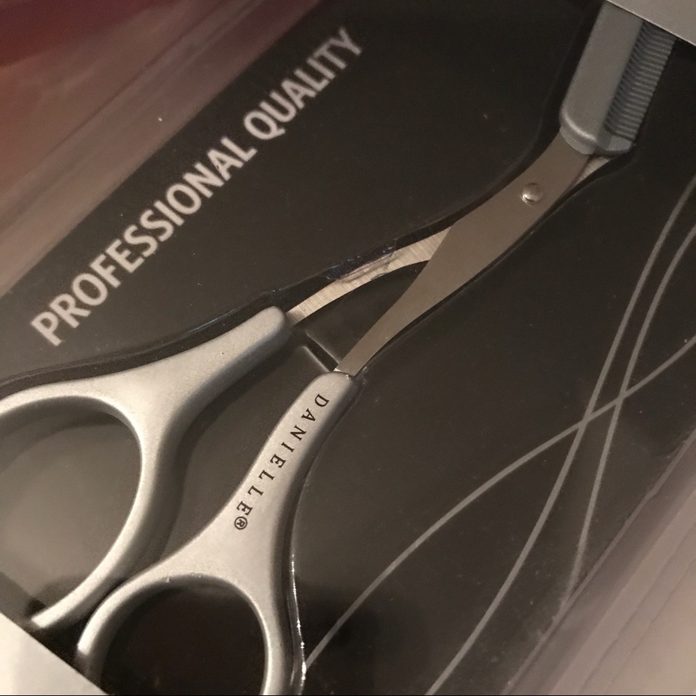Professional brow scissors - Picture 2 of 4